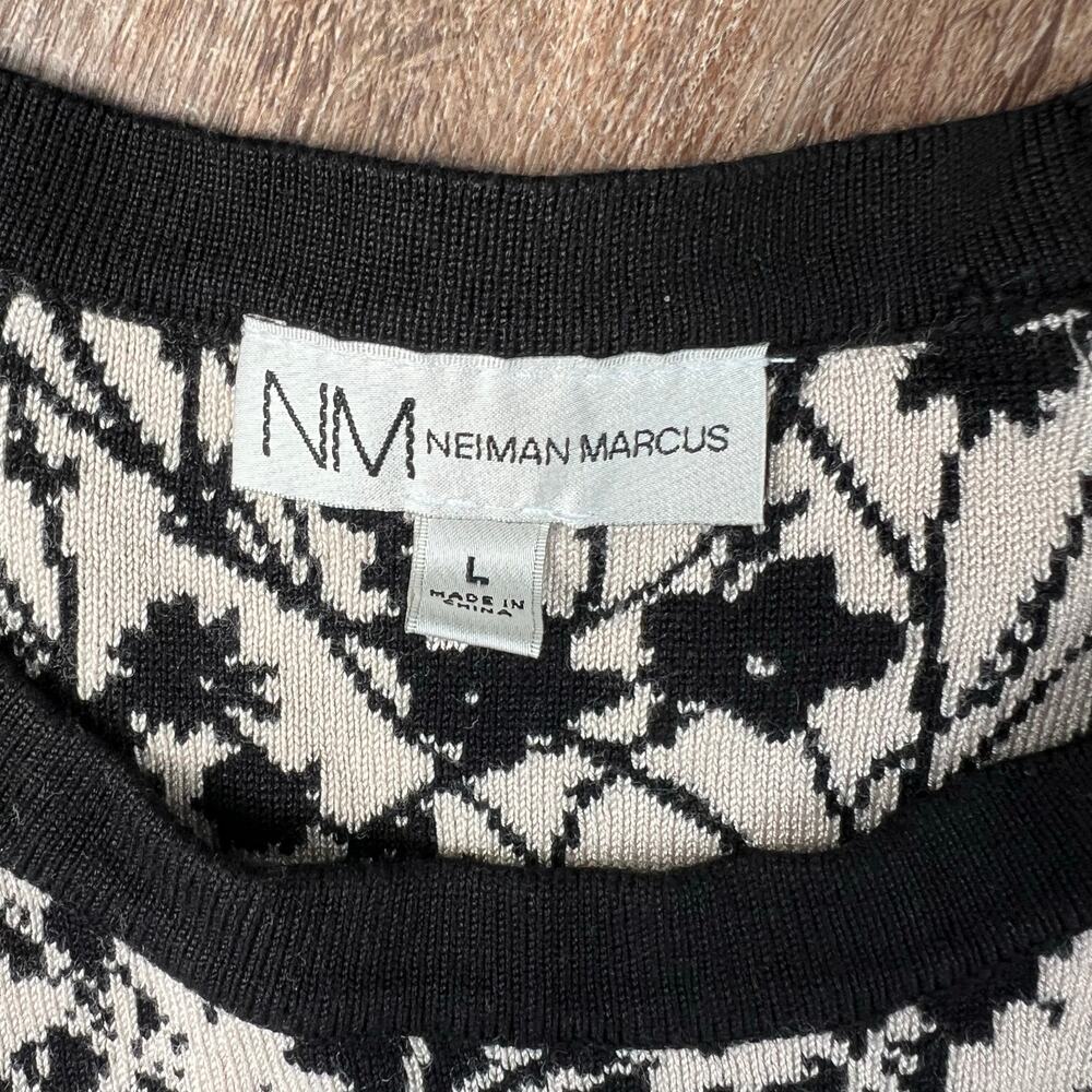 Neiman Marcus Floral Print Knee Length Dress Black and White - Picture 4 of 6